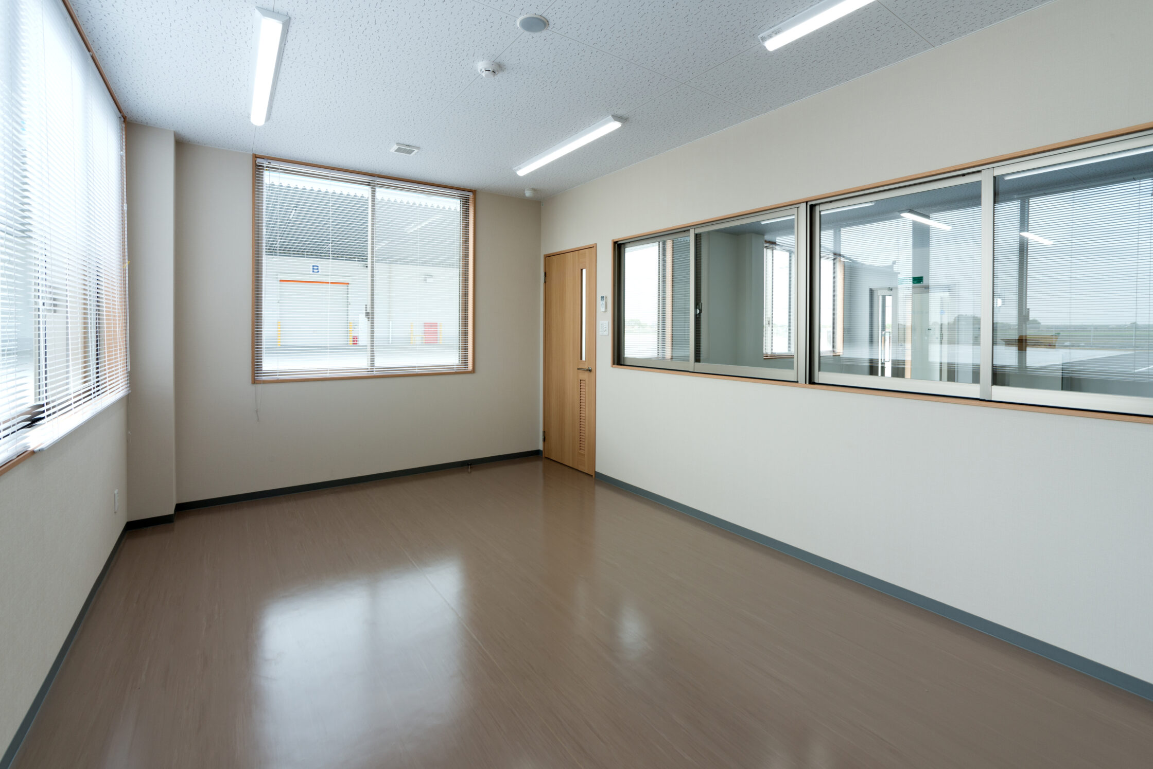 日の出物流システム　東日本センター
